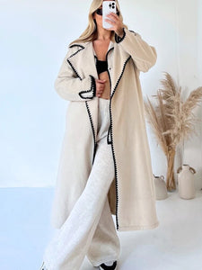 Classic Patchwork Women's Long Coat: Vintage Style, Elegant, with Pockets, Ideal for Autumn and Winter 2023